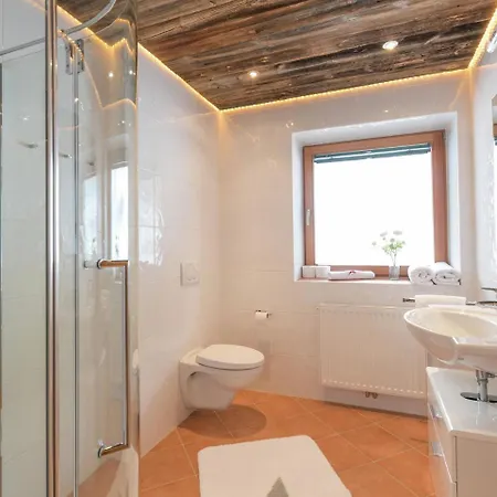 Chalet In Near Lift *
